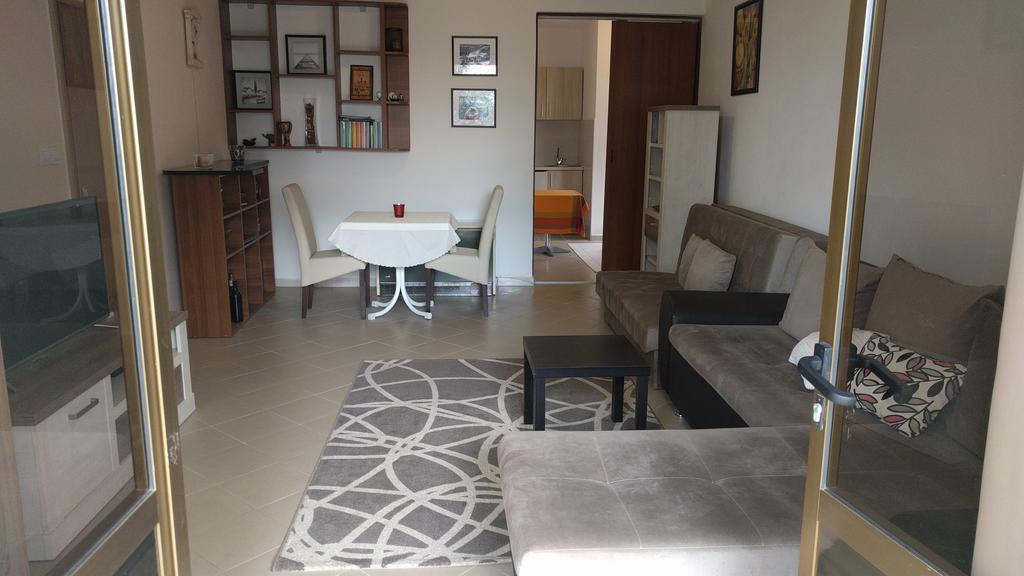 Apartment Spuza 울친 외부 사진