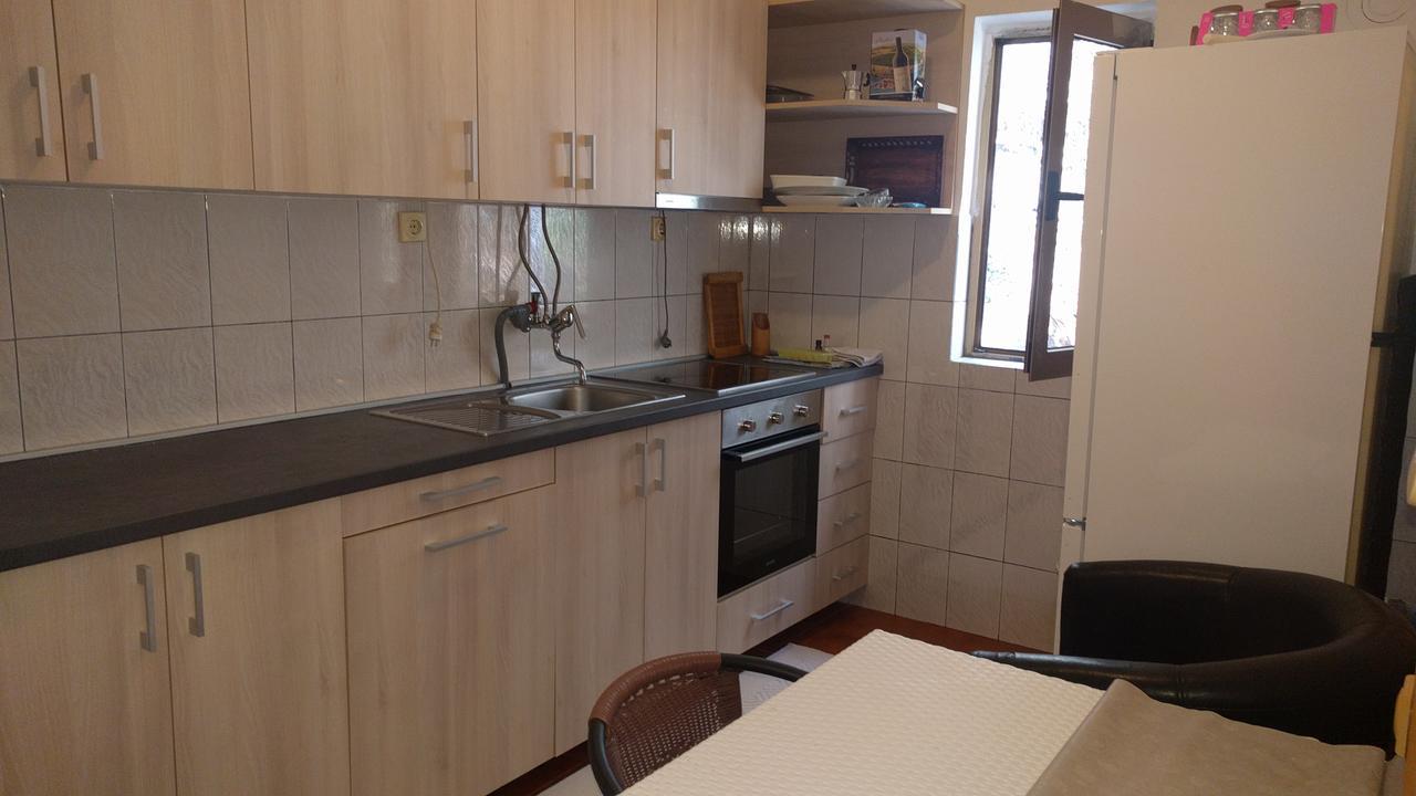 Apartment Spuza 울친 외부 사진